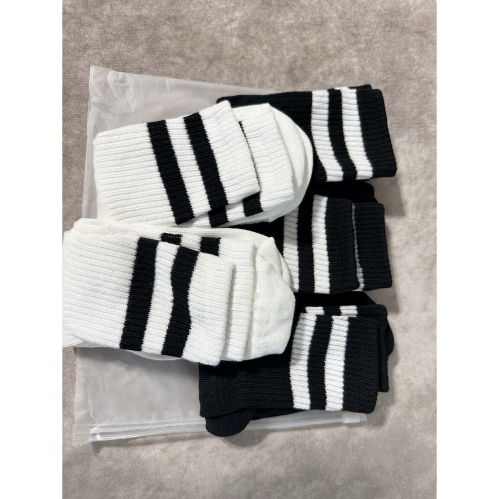 Yoga Sports Socks Black And White With Stripes Women's Yoga Grip Five Pack